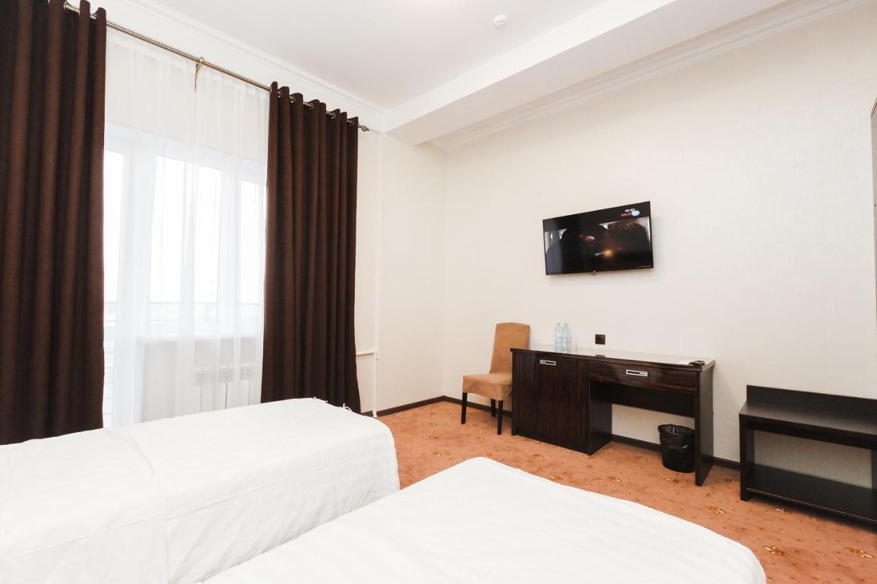 Beluga Hotel Atyraū Zewnętrze zdjęcie