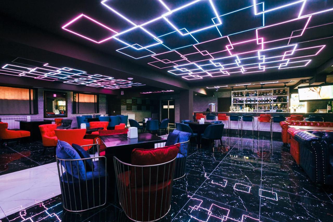 Beluga Hotel Atyraū Zewnętrze zdjęcie